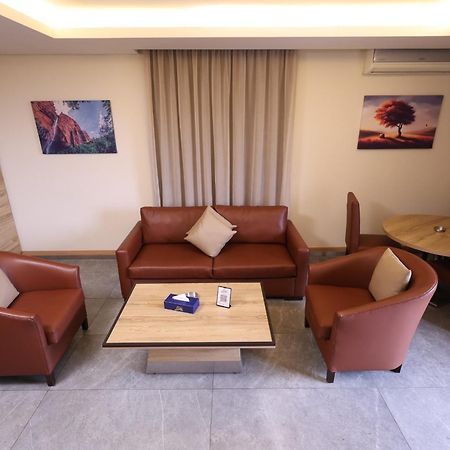 Ibiza Hotel 朱尼耶 外观 照片