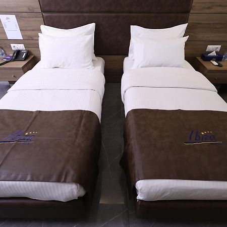 Ibiza Hotel 朱尼耶 外观 照片