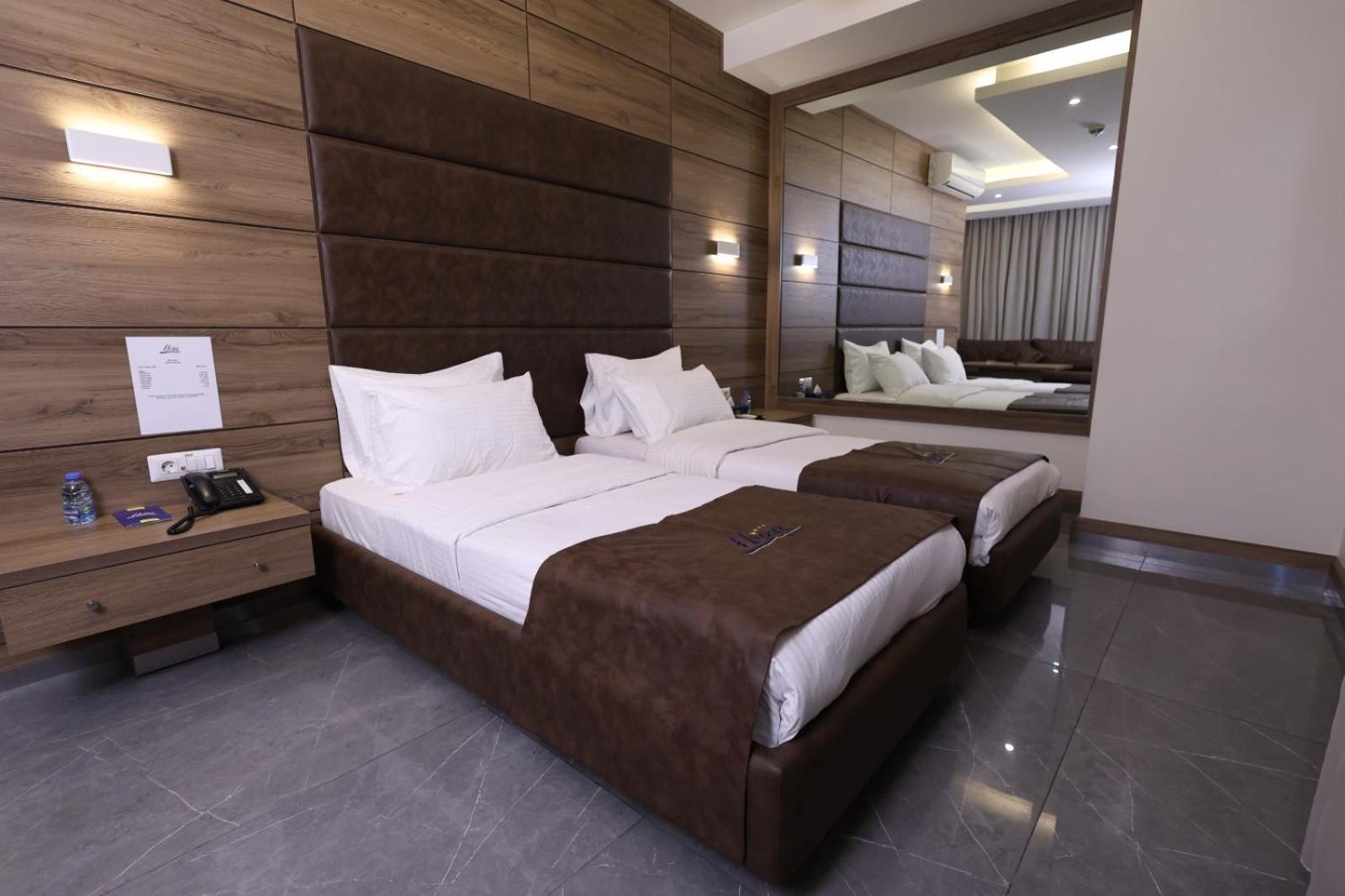 Ibiza Hotel 朱尼耶 外观 照片