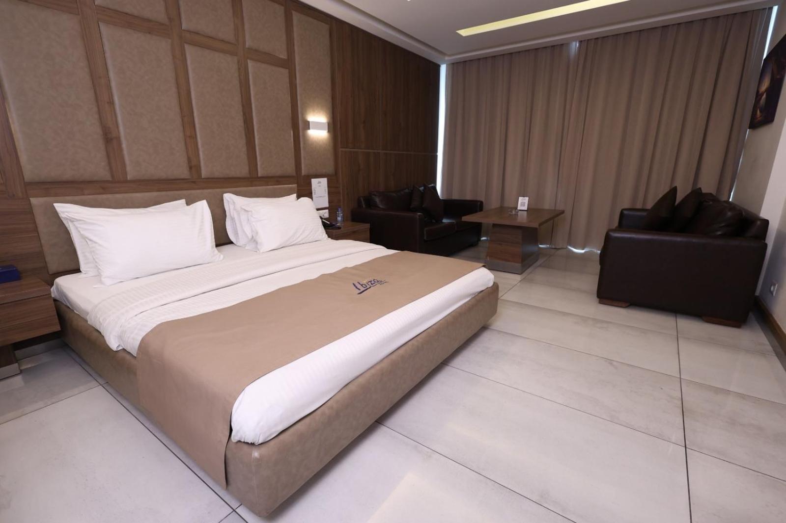 Ibiza Hotel 朱尼耶 外观 照片