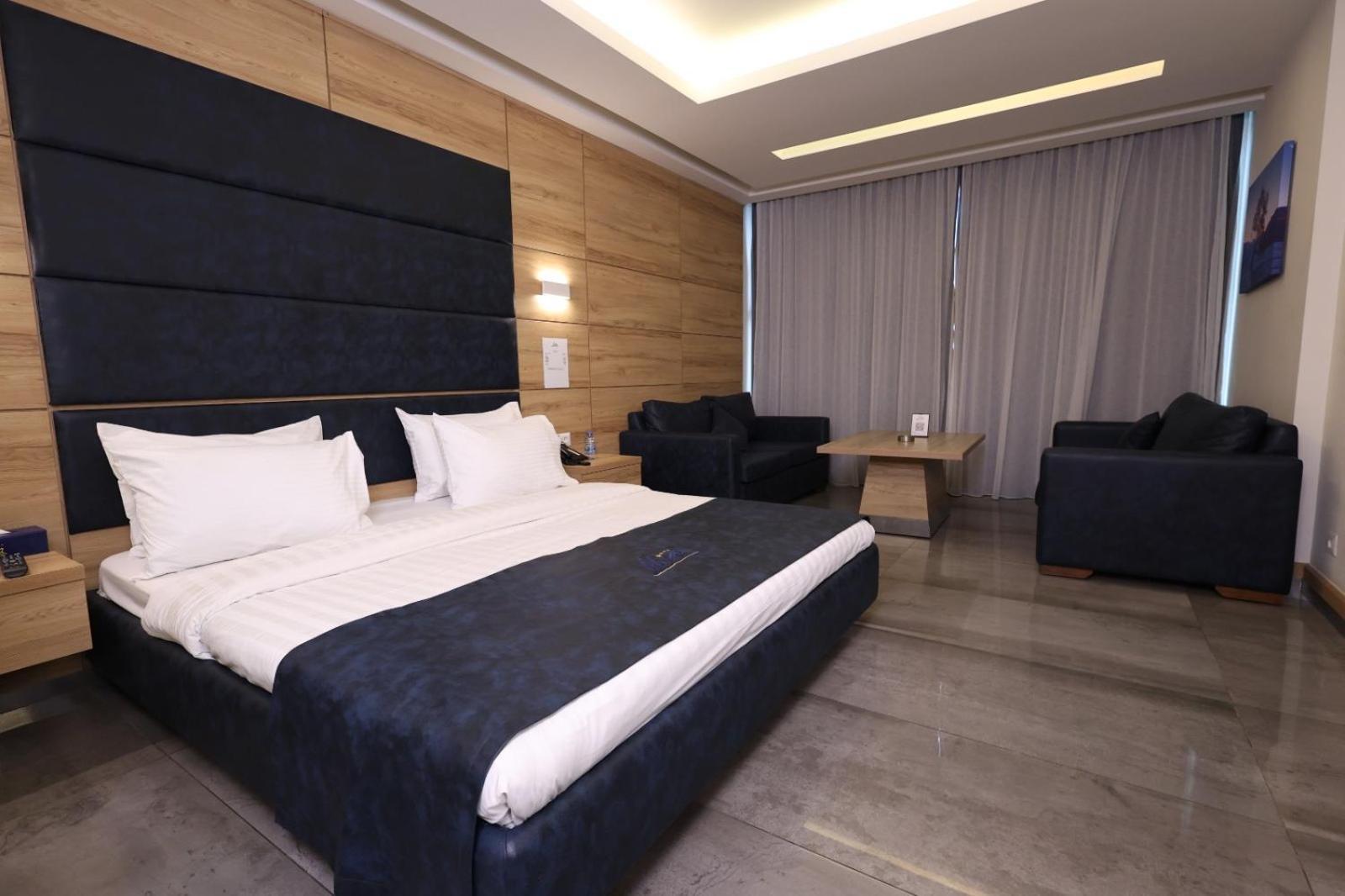 Ibiza Hotel 朱尼耶 外观 照片
