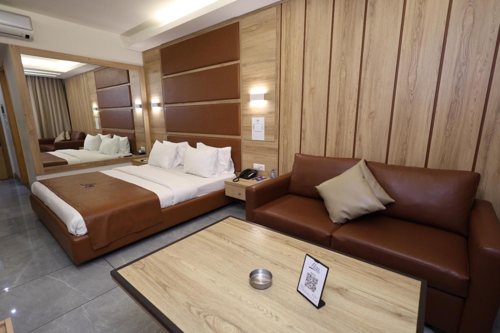 Ibiza Hotel 朱尼耶 外观 照片