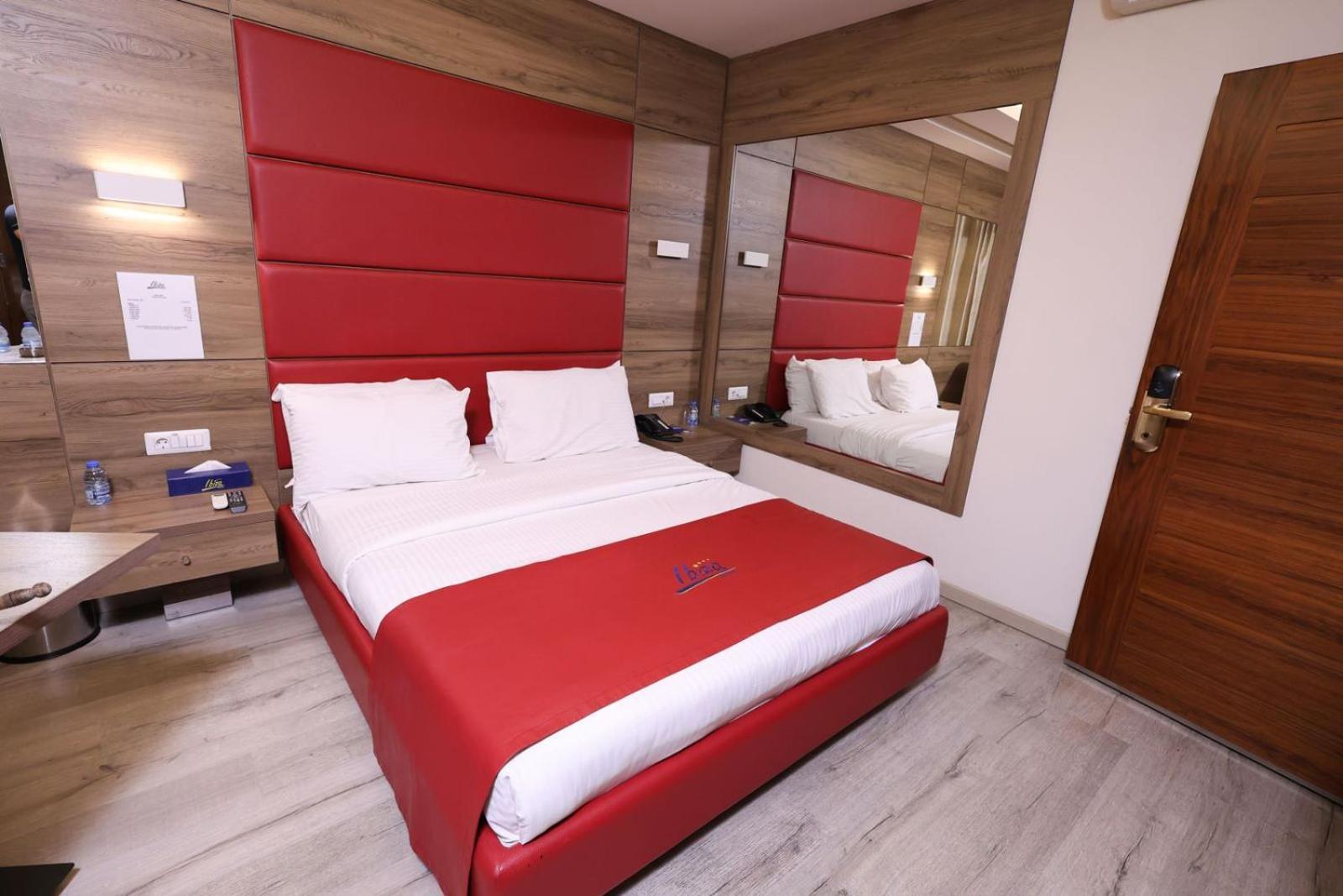 Ibiza Hotel 朱尼耶 外观 照片