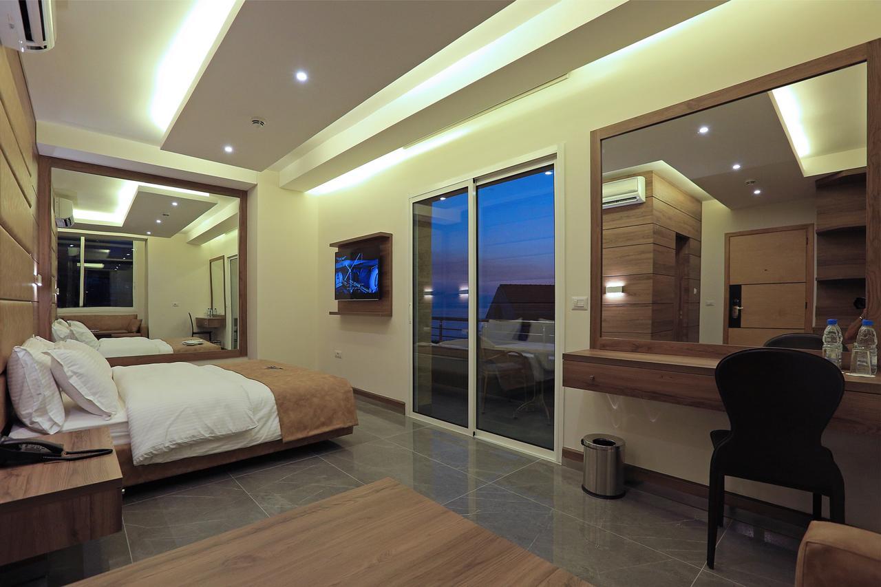 Ibiza Hotel 朱尼耶 外观 照片