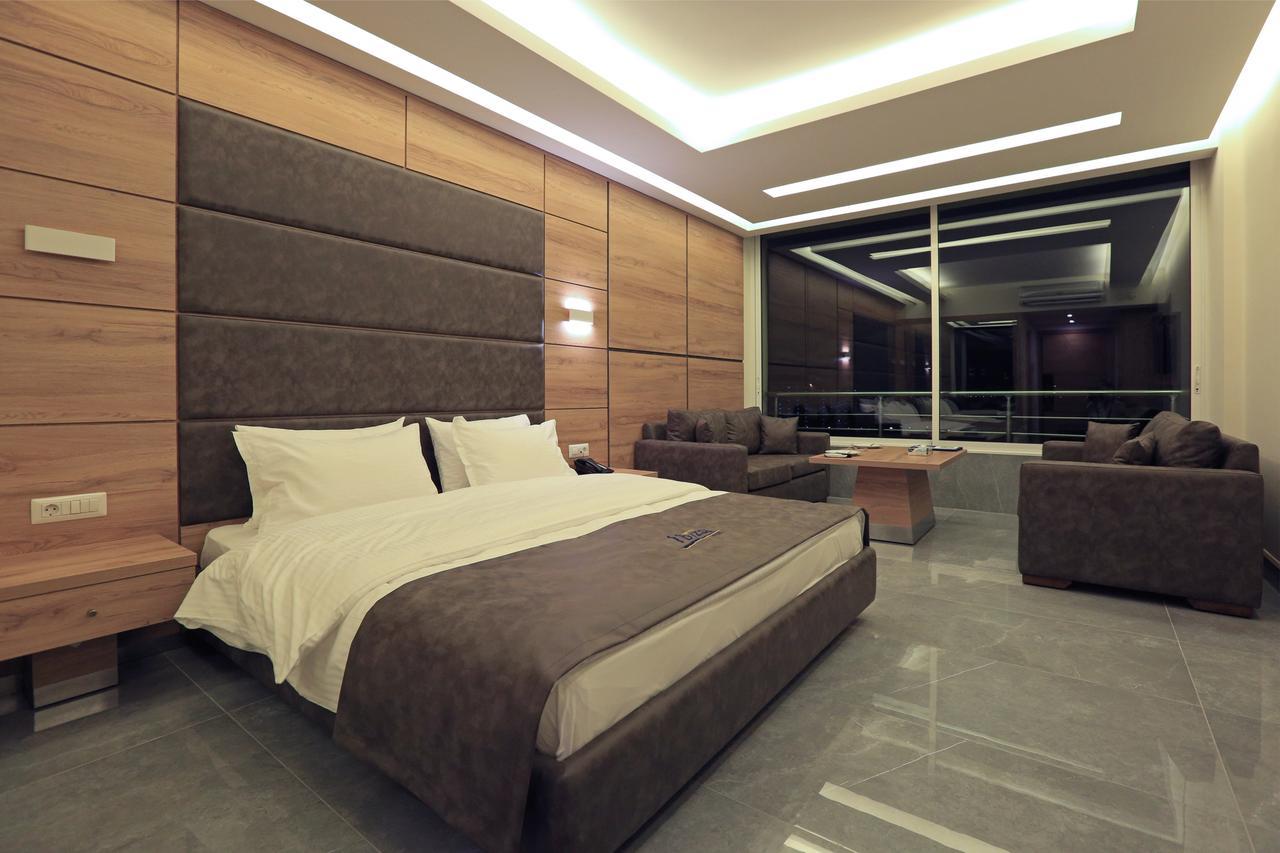 Ibiza Hotel 朱尼耶 外观 照片